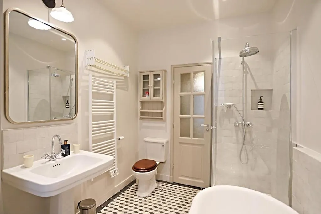 Apartament Beautiful Jardin Luxemboug Rue Ferou *