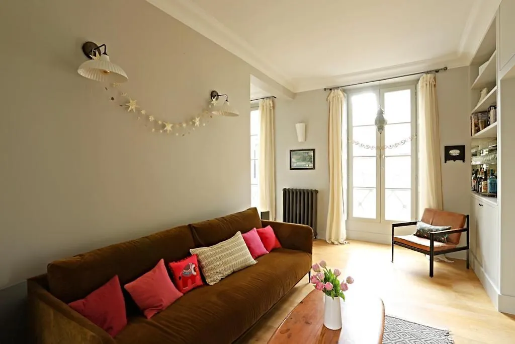 Apartament Beautiful Jardin Luxemboug Rue Ferou *